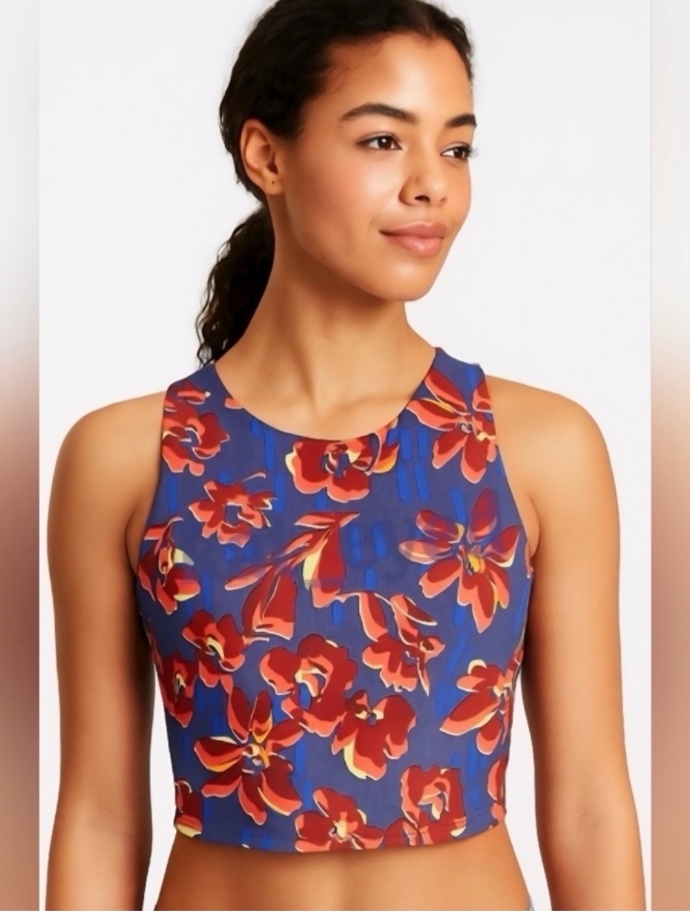 Athleta Conscious Crop Size Medium - Picture 2 of 5